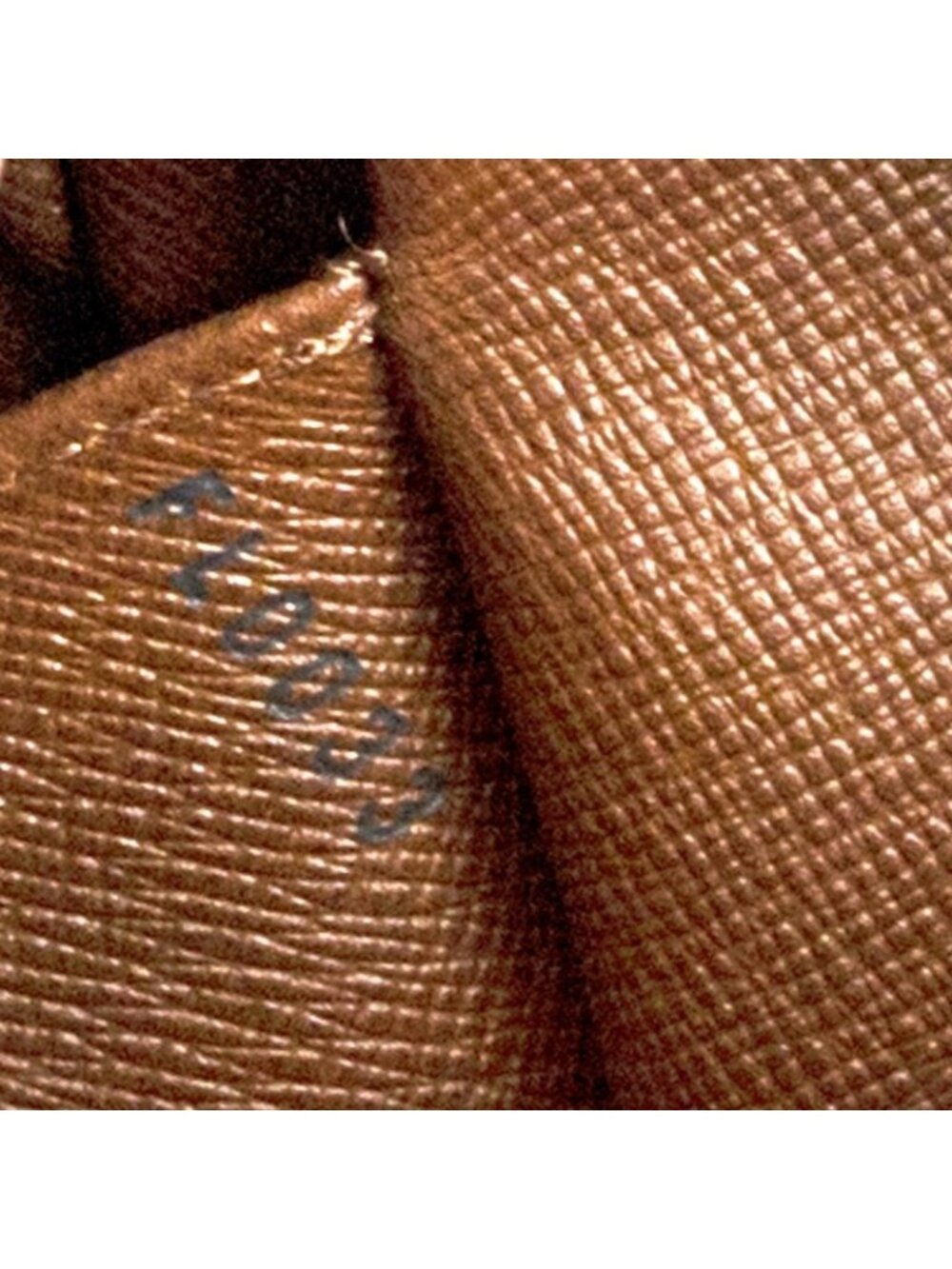 Louis Vuitton Cite Brown Monogram Canvas Messenger Bag - Picture 10 of 10